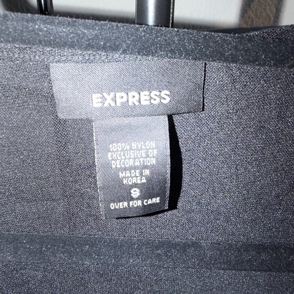 Express - Picture 2 of 3